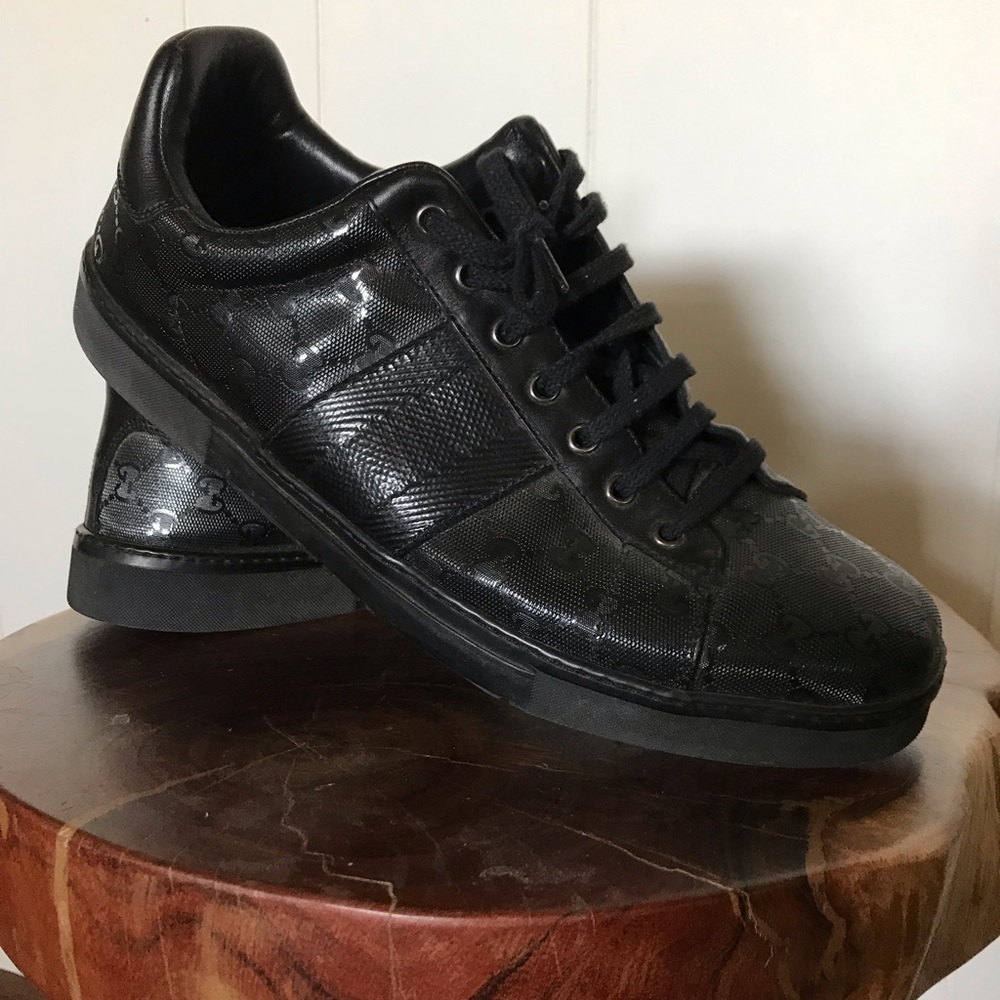 Gucci low top sneakers